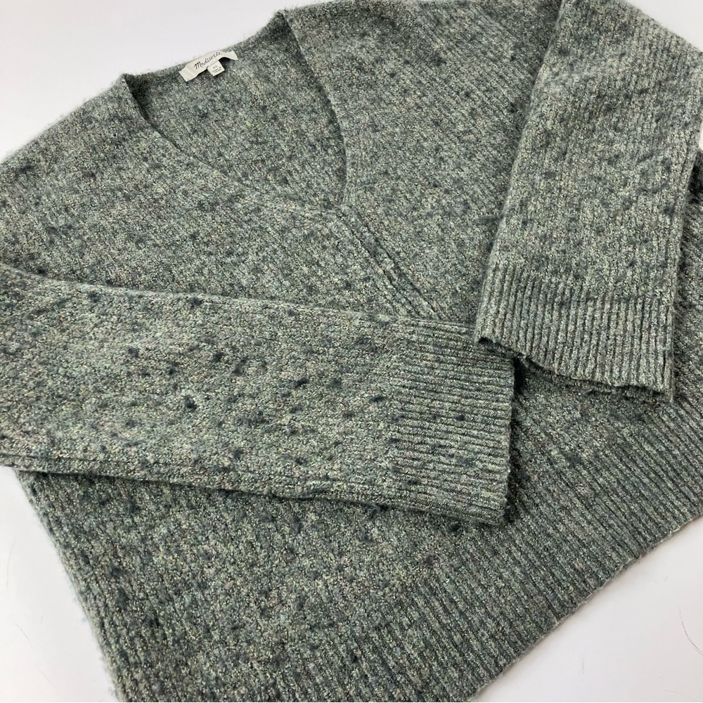 Madewell Textured Knit Wool Blend V-Neck Sweater